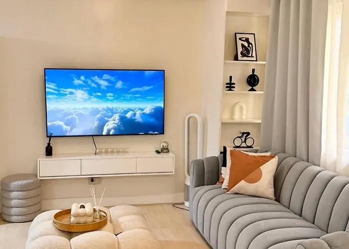Relax In Style: Modern Airbnb And Netflix Manila