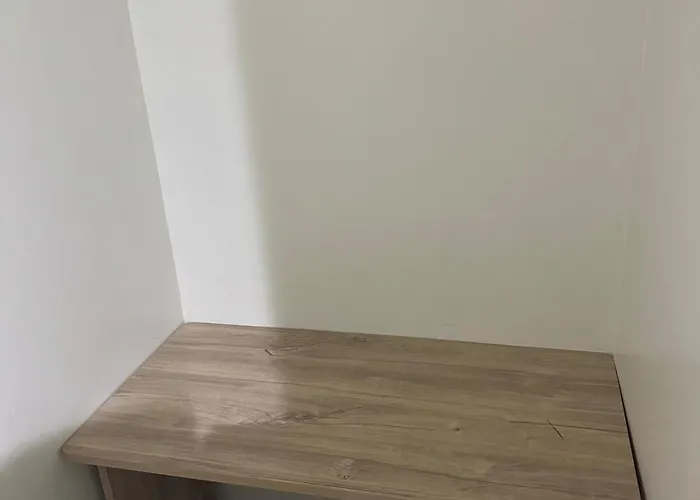 Relax In Style: Modern Airbnb And Netflix * Manila